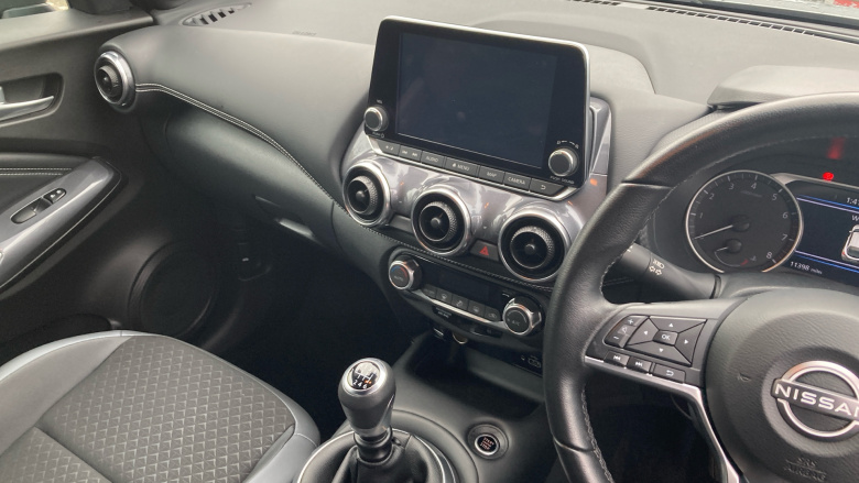 Nissan Juke 1.0 DiG-T 114 N-Connecta 5dr Petrol Hatchback